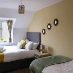 Semesterbostad Sunflower - A Charming Family Snainton