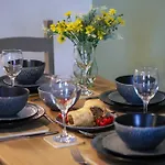 Sunflower - A Charming Family * Snainton